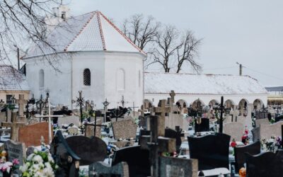 Przepełnione cmentarze we&nbsp;Wrocławiu – czy&nbsp;są&nbsp;jeszcze miejsca na&nbsp;pochówek urnowy?